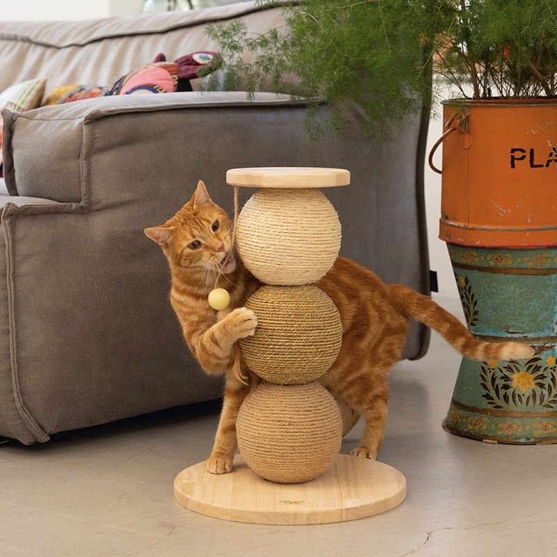 DESIGNED BY LOTTE Griffoir Elio – Boules à griffer jute, sisal et jonc de mer – photo 4